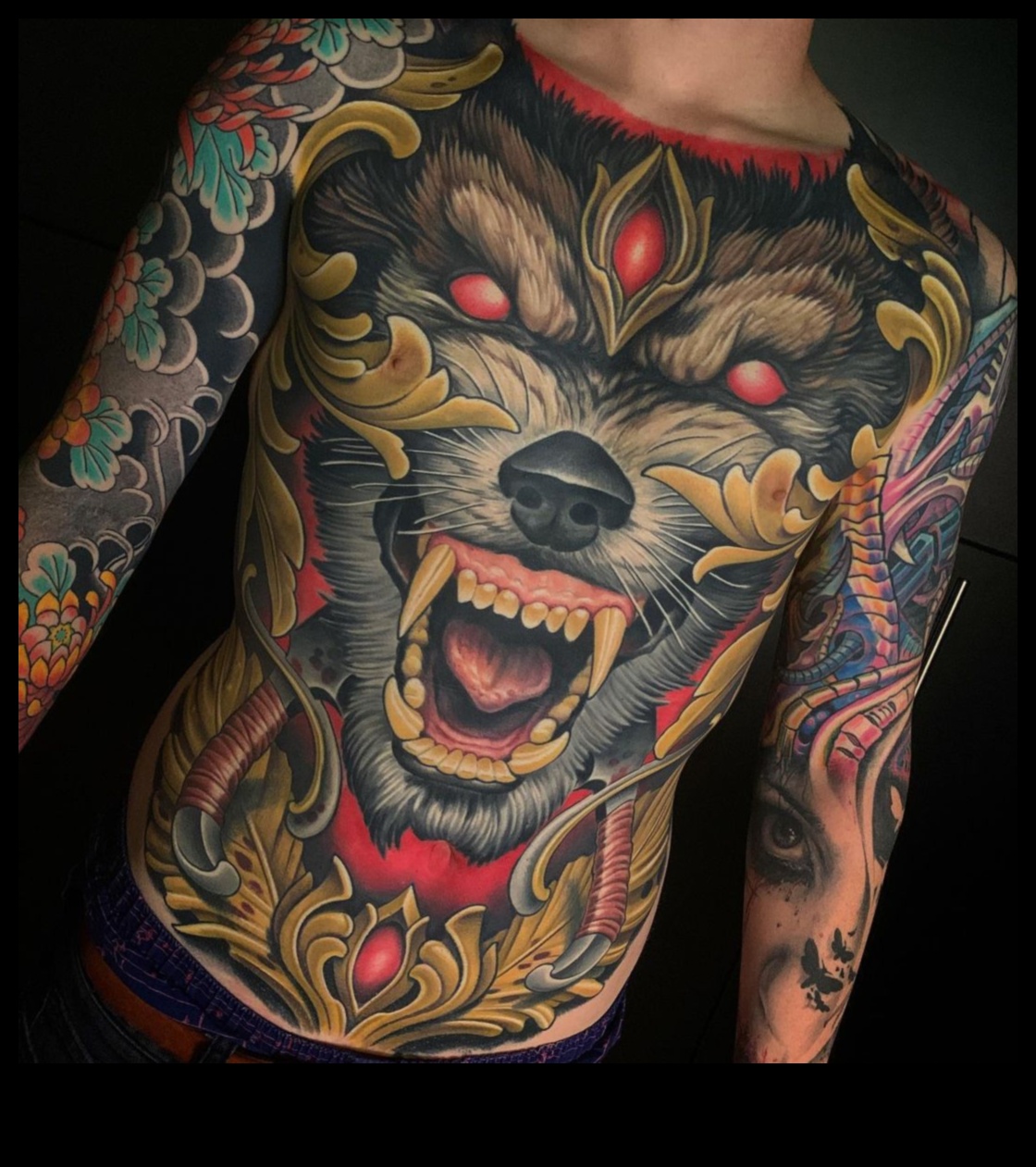 تحية تقليدية جديدة: إحياء تصاميم الوشم الكلاسيكية