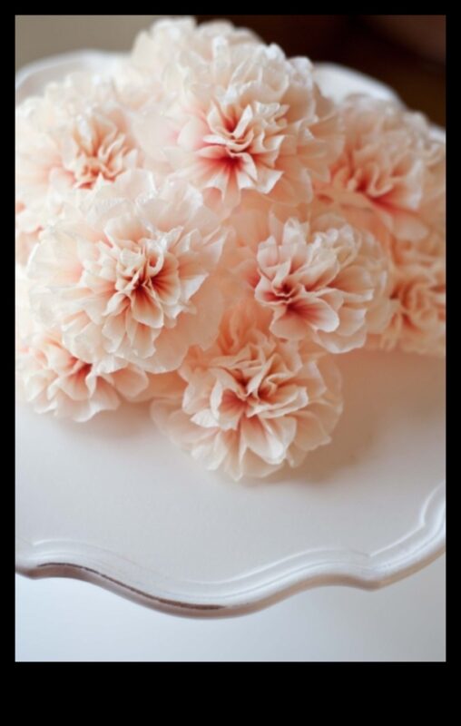 حديقة الورق: الإبداع المتزايد مع المصنوعات الورقية الزهرية