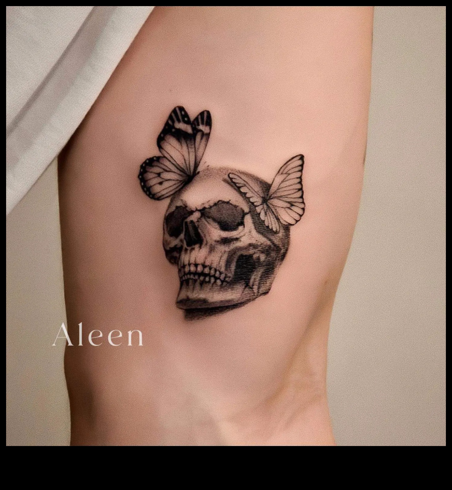 تأملات حقيقية: الوشم الواقعي للروايات الشخصية